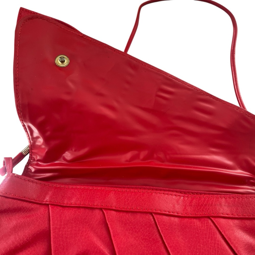 Vintage 80s bright red leather flap purse with bow detail - Picture 8 of 16